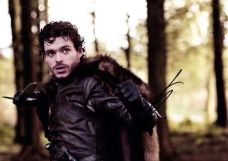 Game of Thrones - Game of Thrones - Signed Photo by Richard Madden