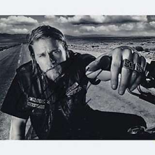 Sons of Anarchy | Sons of Anarchy - Signed by Charlie Hunnam (Jax Teller) | Catawiki