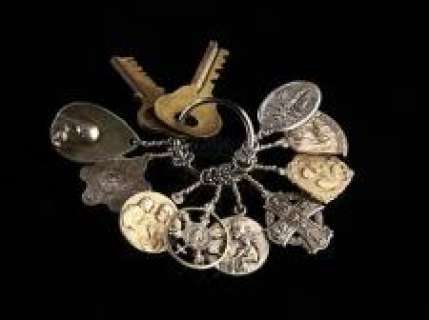 CONSTANTINE (2005) - Lot 73 - John Constantine‘s (Keanu Reeves) Religious Charm Keyring