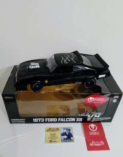 Mad Max - 1:18 Scale Die-Cast Interceptor Car - Signed by Mel Gibson - Celebrity Authentics COA - Greenlight | Catawiki