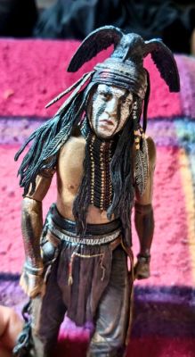 hot toys - Figure - Tonto de la película el llanero solitario - Resin, Textile, Metal