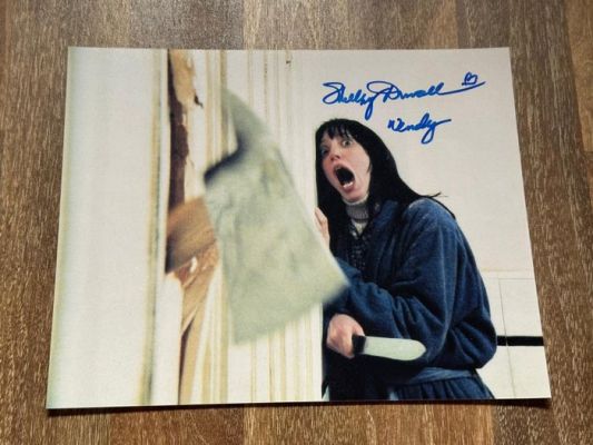 Shining - Signed by Shelley Duvall (RIP) | Catawiki