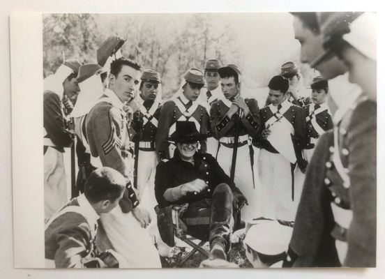 KIPA - John Wayne – Les Cavaliers - photo de presse originale – 1959 | Catawiki