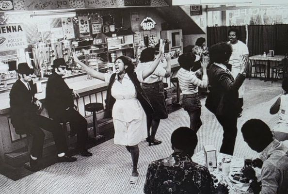Universal - Kobal Collection - Aretha Franklin dans le film "The Blues Brothers" 1980 | Catawiki