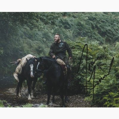 Vikings - Signed by Travis Fimmel (Ragnar Lothbrok) | Catawiki