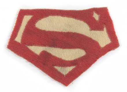 THE ADVENTURES OF SUPERMAN GEORGE REEVES COSTUME LOGO | Julien’s
