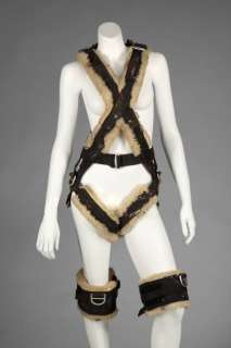 Lot 87 - THE BIG LEBOWSKI JULIANNE MOORE FLYING RIG