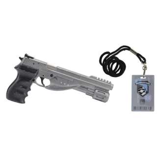 THE ONE (2001) - Lot #1454 : Agent Evan Funsch‘s (Jason Statham) "M590" Gun and Multiverse Authority Badge