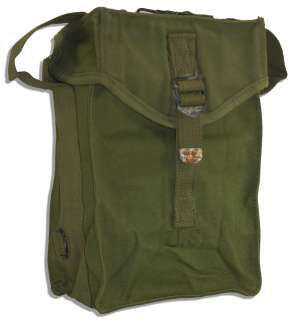 John Wayne Used Ammo Bag From Production of ‘‘The Green Berets‘‘ -- From His Personal Estate