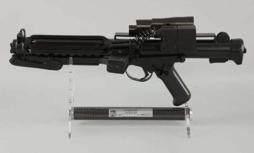 Star Wars - Shepperton Design Studios E11 Blaster made by Andrew Ainsworth, serial Number 264200,… | Ewbank’s