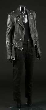 Terminator Genisys - Lot 100 - Sarah Connor‘s (Emilia Clarke) Acid Burned Costume