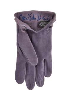 BATMAN | JACK NICHOLSON "JOKER" SIGNED LEATHER GLOVE (WITH DVD) | Julien’s
