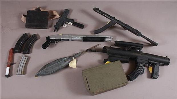 PROP BOX - THREE PROP MACHINE GUNS, WOODEN AMMO BOX, WOODEN AMMO POUCH, DAMAGED RIFLE PART "STARGATE", PROP AMMO, PROP… | Apple Tree Auction Center