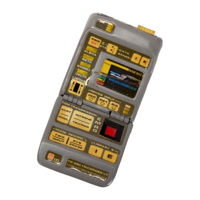 Star Trek: the Next Generation | Lot 370 - Starfleet Mark VII Static Tricorder Prop | Julien’s