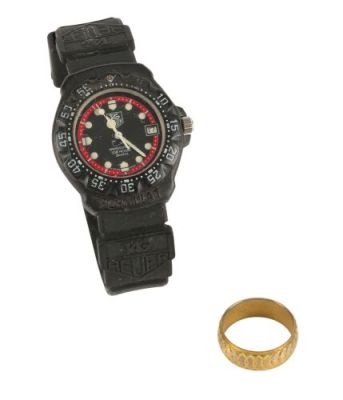 LETHAL WEAPON 3 (1992) - Lot #254 : Mike Papac Collection: Martin Riggs‘ (Mel Gibson) Watch and Wedding Ring