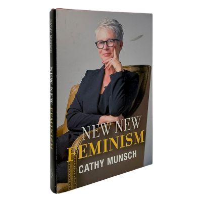 Lot 99: Scream Queens (2015-2016) Dean Munsch (Jaime Lee Curtis) Screen Used New New Feminism Book Cover Ep 113 | VIP Fan Auctions