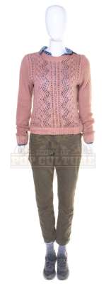 Escape Room (2019) – Zoey Davis’ (Taylor Russell) Outfit - 32-39 | Icons of Pop Culture