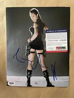 Tomb Raider | Tomb Raider - Signed by Angelina Jolie (Lara Croft) - with PSA/DNA Certification | Catawiki