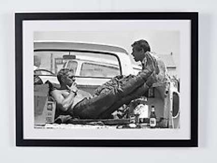 Steve McQueen (Mojave Desert 1963) | Steve McQueen (Mojave Desert 1963) - Fine Art Photography - Luxury Wooden Framed 70X50 cm - Limited Edition Nr 03 of 50 - Serial ID 16785 - Original Certificate (COA), Hologram Logo Editor and QR Code | Catawiki
