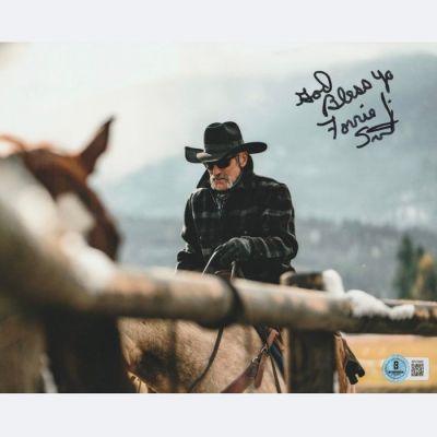 Yellowstone - Signed by Forrie J. Smith (Lloyd Pierce) | Catawiki