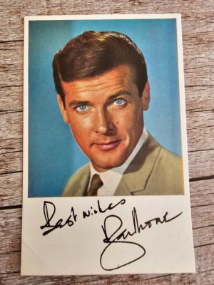 James Bond, 007 - Roger Moore | Catawiki
