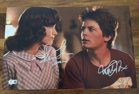 Back to the future Michael J Fox Lea Thompson 11”x17” Signed Beckett | Catawiki
