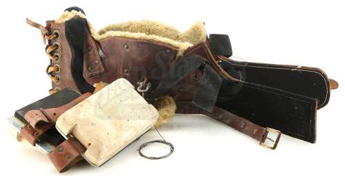 INCREDIBLE HULK, THE (TV SERIES, 1977-1982) - The Hulk‘s (Lou Ferrigno) Stunt Harness