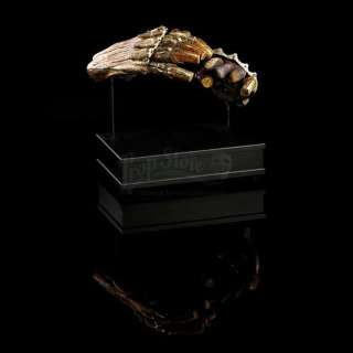 Star Wars: a New Hope (1977) | C-3PO (Anthony Daniels) Costume Hands | Propstore