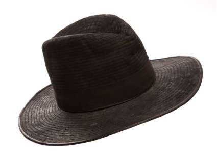 Van Helsing (2004) - Van Helsing (Hugh Jackman) Hero Fedora | Studio Auctions