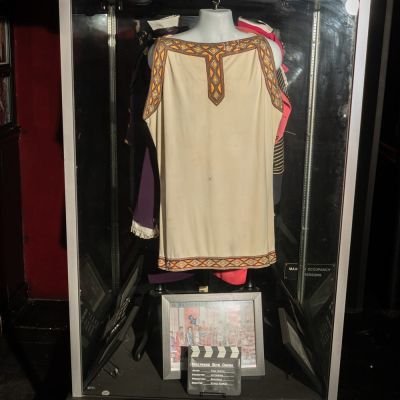 Lot 1405 - Tony Curtis Spartacus Costume