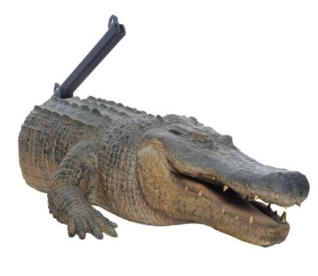 HAPPY GILMORE (1996) - Lot #181 : Planet Hollywood Collection: Mechanical Morris the Alligator Puppet Rig