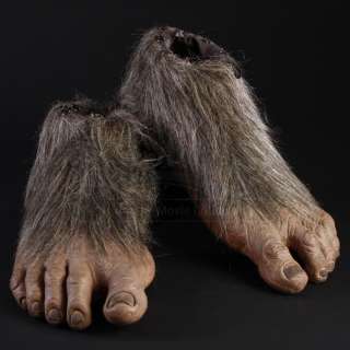 HARRY AND THE HENDERSONS (1987) - Lot 41 - Harry (Kevin Peter Hall) Feet Pair