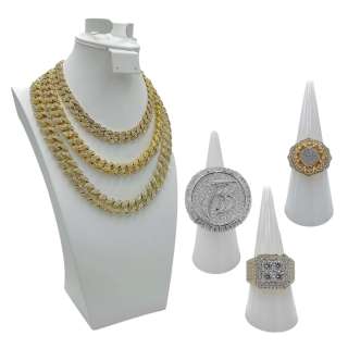 The Underdoggs Jaycen Snoop Dogg Screen Used Necklace Set & Ring Set | VIP Fan Auctions