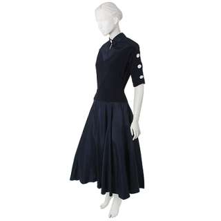 HITCHCOCK - Peggy Robertson (Toni Collette) blue crepe dress