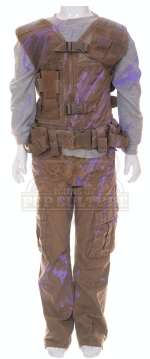 Lot 5 - 5th Wave, The - Sam Sullivan’s (Zackary Arthur) Distressed Outfit – V437