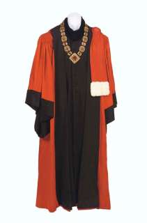 Star Trek: The Next Generation - Lot 650 - Q‘S JUDGE‘S OUTFIT