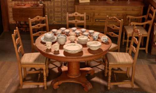 Bunker Family Dining Room Table, Plates, Dishes, and Cups from All in the Family (CBS TV, 19... | Heritage