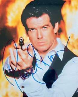 James Bond 007: Goldeneye | James Bond 007: GoldenEye - Pierce Brosnan (007), signed with COA | Catawiki