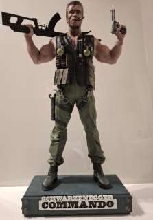 Commando - Arnold Schwarzenegger (John Matrix) Statue 1:3 scale (63x40 cm) - handpainted - 1:3 | Catawiki