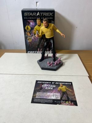 Diamond select toys - Figurine - Star Trek Captain Kirk - Resin | Catawiki