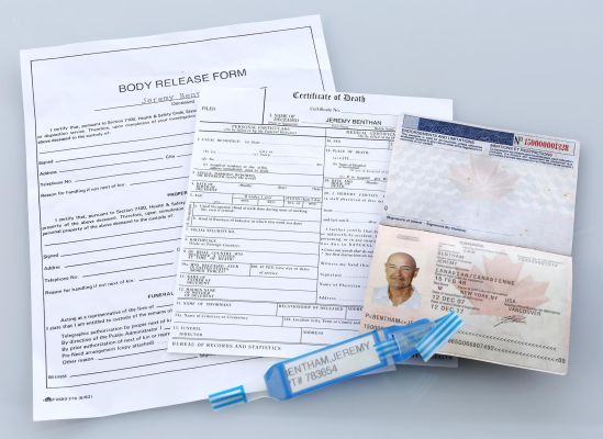 LOST (T.V. SERIES, 2004 - 2010) - Jeremy Bentham‘s (Terry O‘Quinn) Canadian Passport, Certificate Of Death, Body Release Form and ID Bracelet