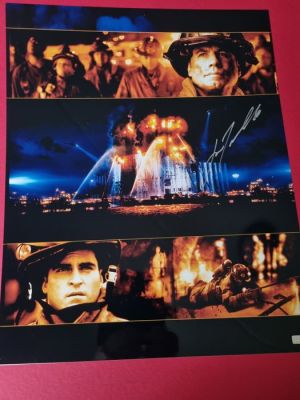 Ladder 49 - Silver ink signature by John Travolta on large 16x20" photo - COA Celebrity Authentics | Catawiki