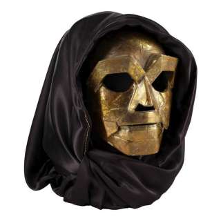 FLASH GORDON (1980) - Lot #123 : General Klytus‘ (Peter Wyngarde) Screen-Matched Face Mask