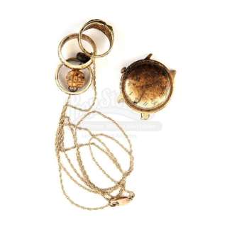 THE TWILIGHT SAGA: NEW MOON (2009) - Lot 124 - Victoria Sutherland‘s Trophy Pendant