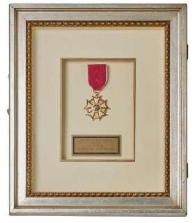 Lot 760 - Garry Marshall | 2001 Prop Medal Related to "The Princess Diaries"