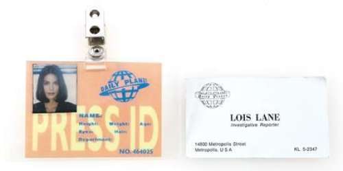 LOIS & CLARK: THE NEW ADVENTURES OF SUPERMAN (1993-1997) - Lot 110 - Lois Lane’s (Teri Hatcher) Daily Planet Photo ID and Business Card