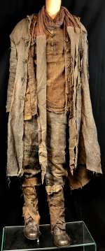 Noah (2014) - Russell Crowe Journeying Costume | Hanlin Auction Service