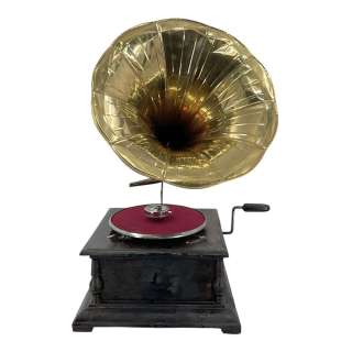 Poker Face Season 2 Fred Finch (Giancarlo Esposito) Screen Used Gramophone Ep 202 | VIP Fan Auctions