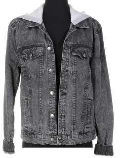 Dirk Gently‘s Holistic Detective Agency - Lot 11 - Hannah Marks ‘Amanda Brotzman‘ denim jacket hoodie and sleeveless t-shirt from Dirk Gently‘s...