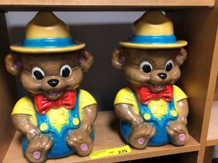 Set of Two Teddy Bear Figurines from the Show | Direct Liquidation